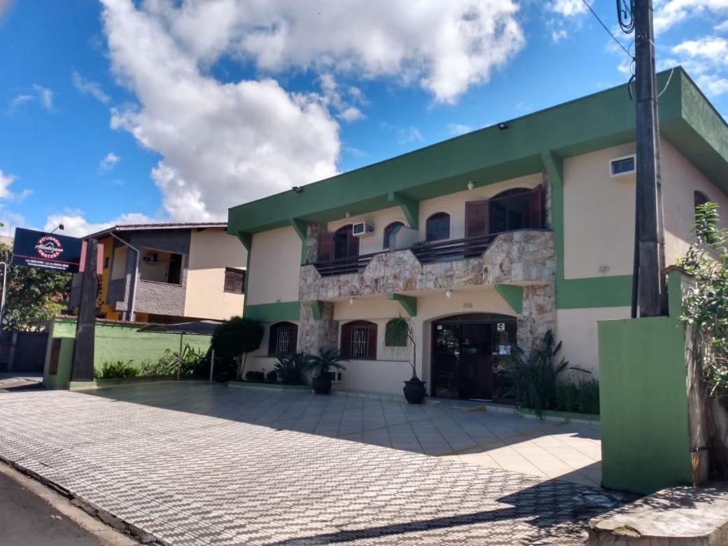 Pensão Alentejano I Ubatuba